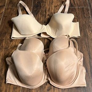3 42C bras - 2 Body by Victoria, 1 smoothez by Aerie